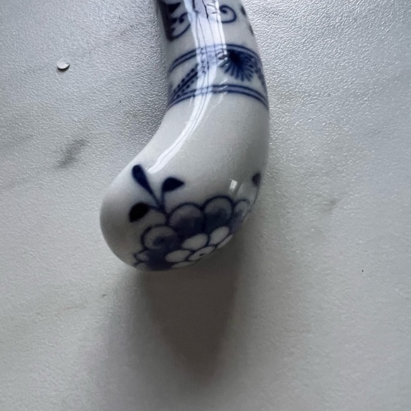 Sheffield England  Danube Porcelain Handle Slotted Onion 10” Serving Spoon - Picture 8 of 8